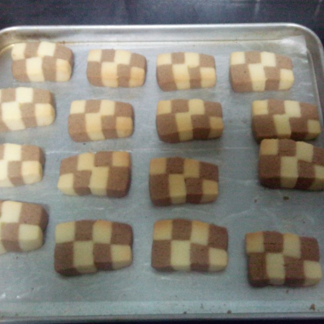 双色小棋格饼干