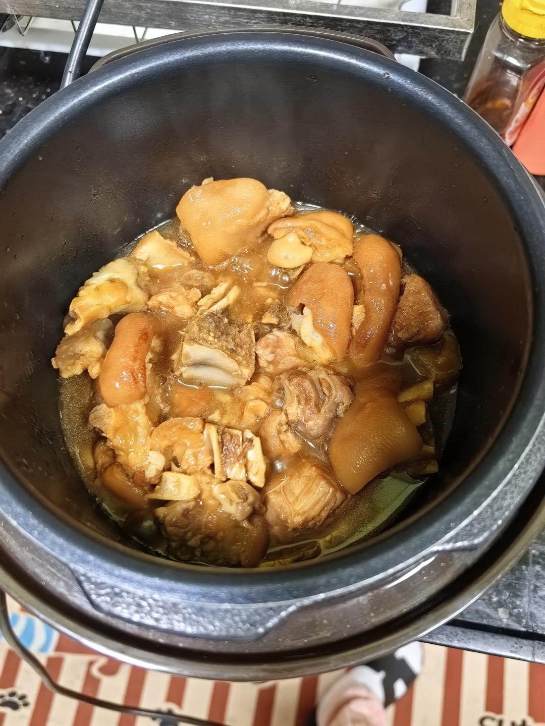 极简版酱焖猪蹄30分钟