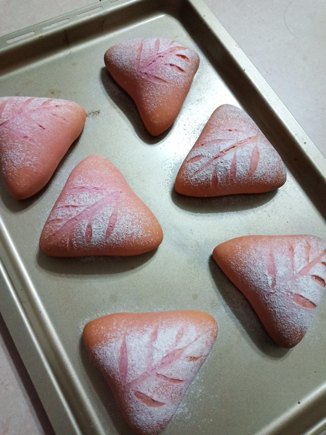 火龙果麻薯软欧