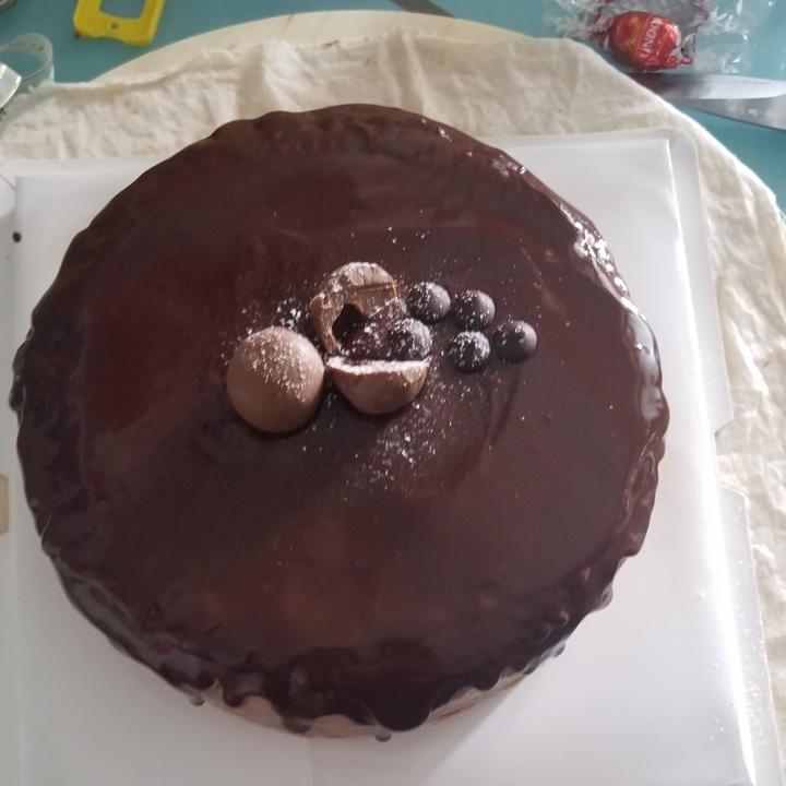 （视频菜谱）滴落巧克力蛋糕