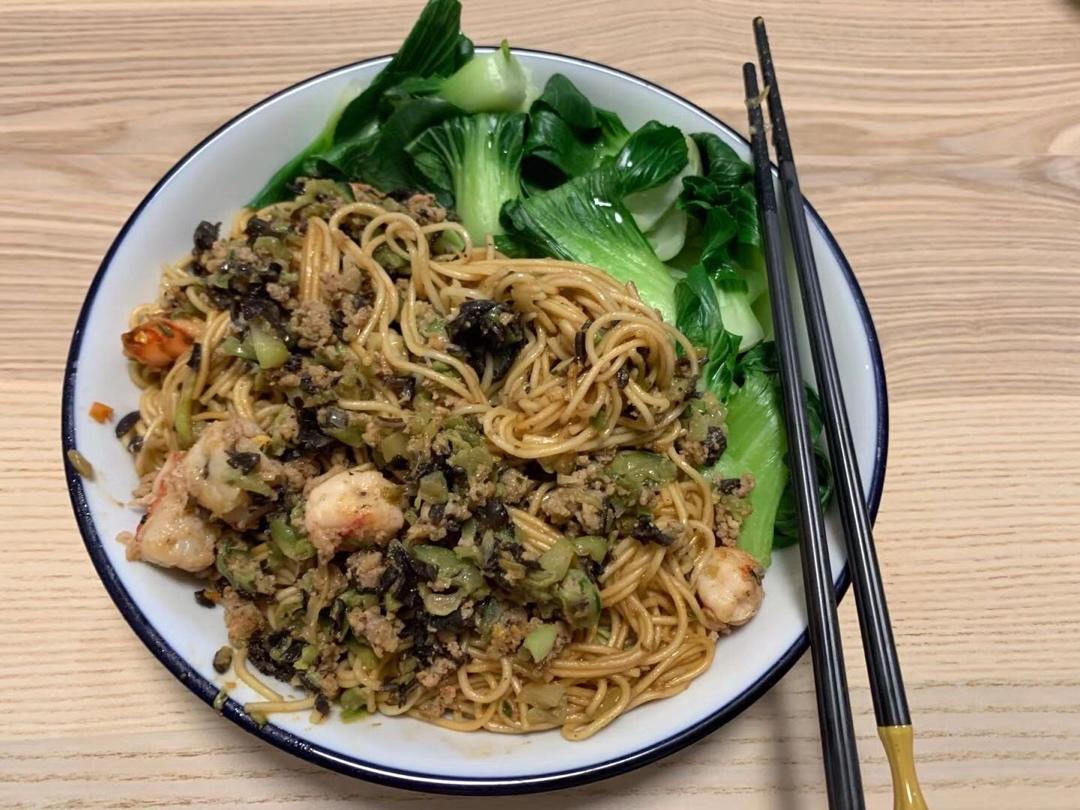 堂妈小厨——金牌黄瓜虾仁水饺