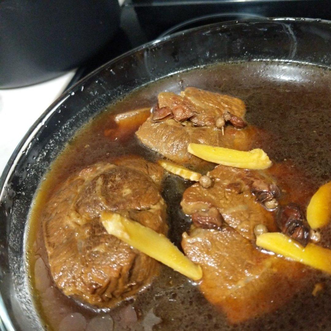 卤牛肉（第一次卤到理想状态）
