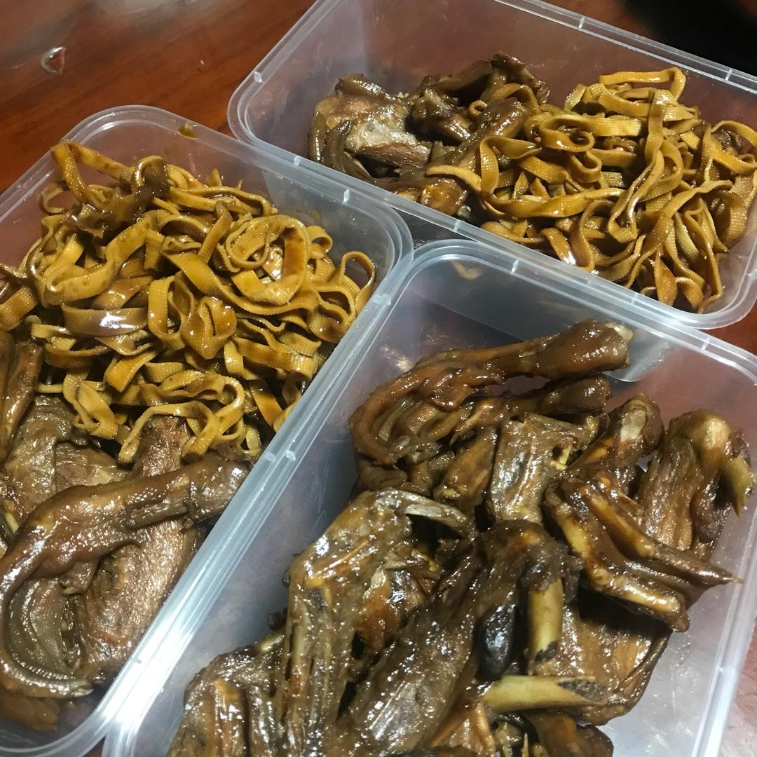 周黑鸭就是这个味儿~~卤鸭舌•鸭翅•鸭脖•鸭肠