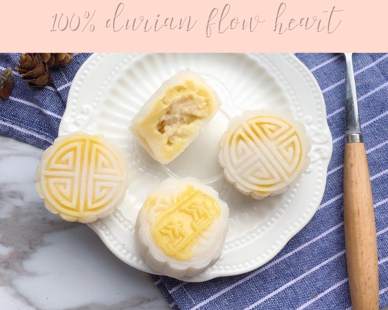100%榴莲果肉流心奶酪月饼  | Durian cheese mooncakes with 100% durian flesh flow heart