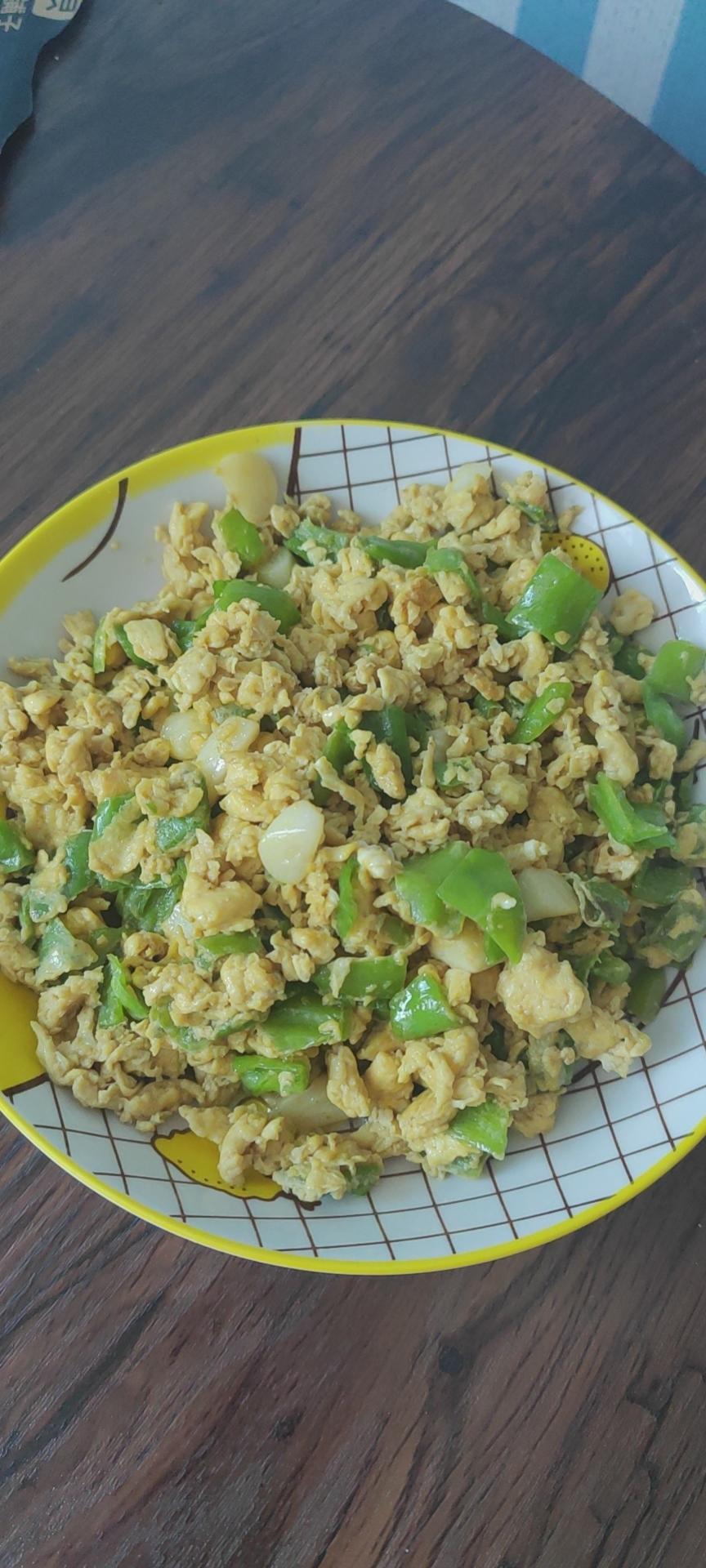 不一样的辣椒炒鸡蛋～下饭神器!