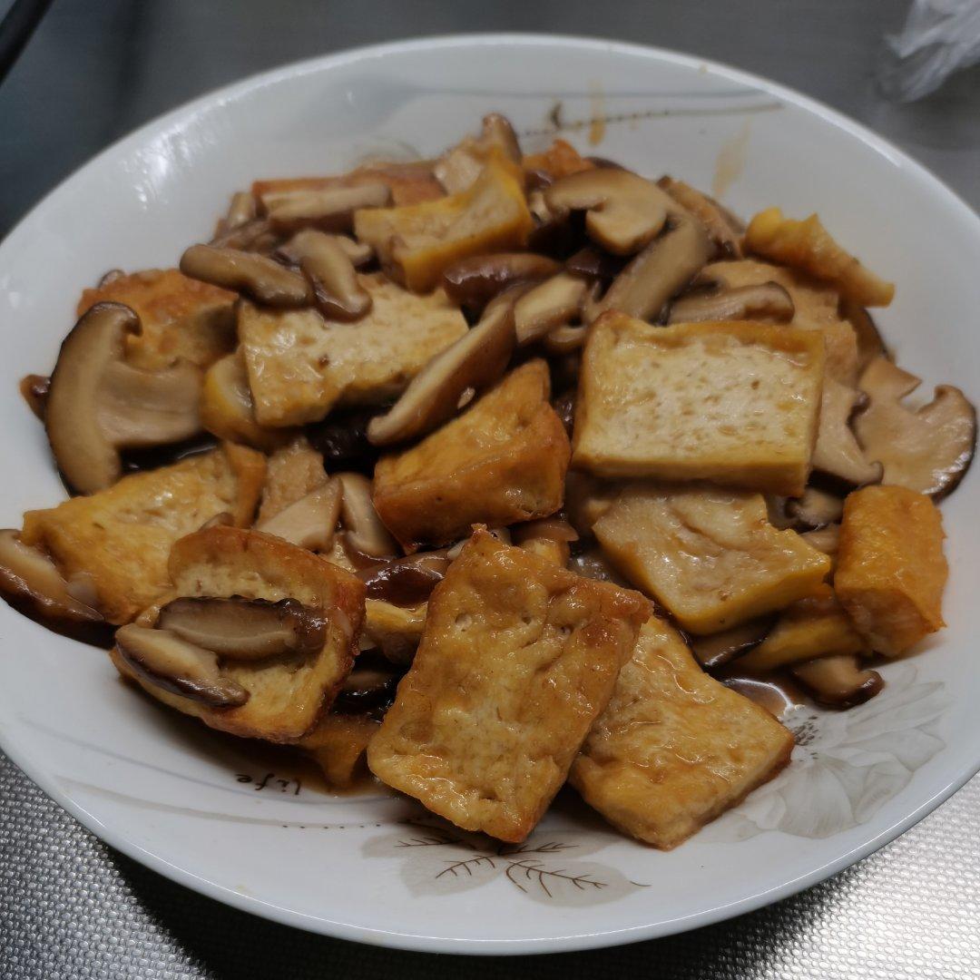 蘑菇烧豆腐