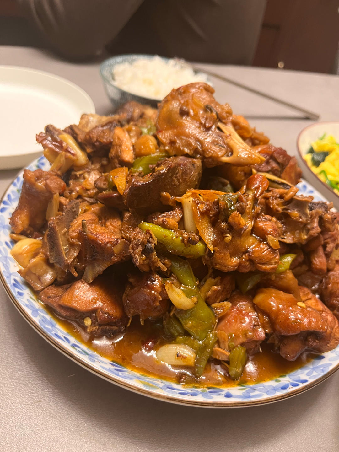 新疆大盘鸡无需争议