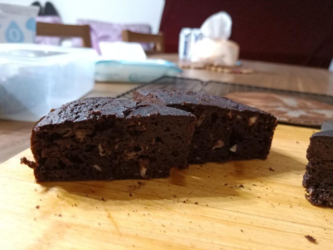 无油无糖低脂布朗尼！！整盘400多克的蛋糕热量不到500卡！！