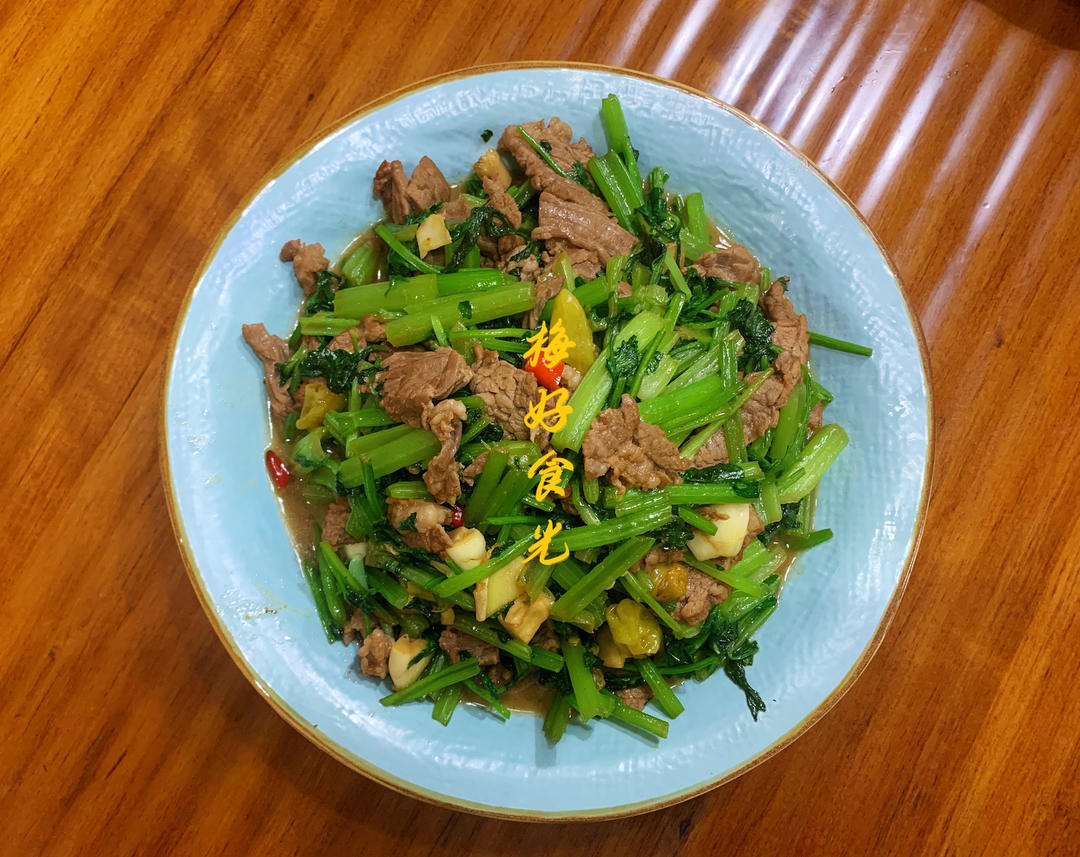 小炒黄牛肉，肉嫩味香！太好吃了简直是米饭杀手！