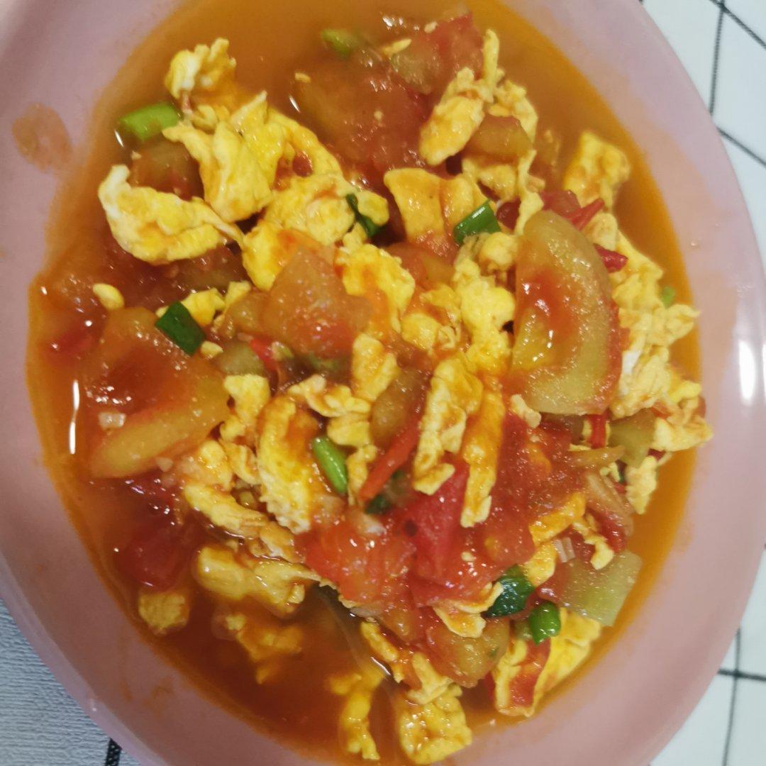 番茄炒鸡蛋（超浓的番茄味）