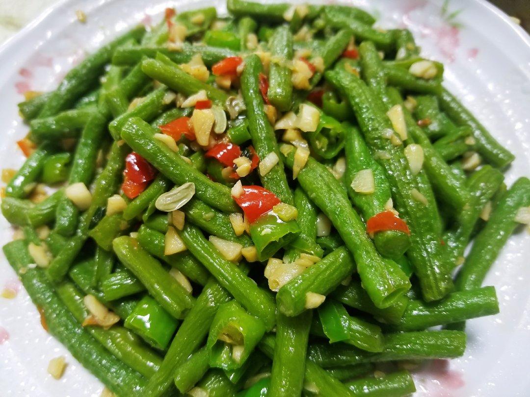 雷斯斯做的蒜炒豇豆长豆角