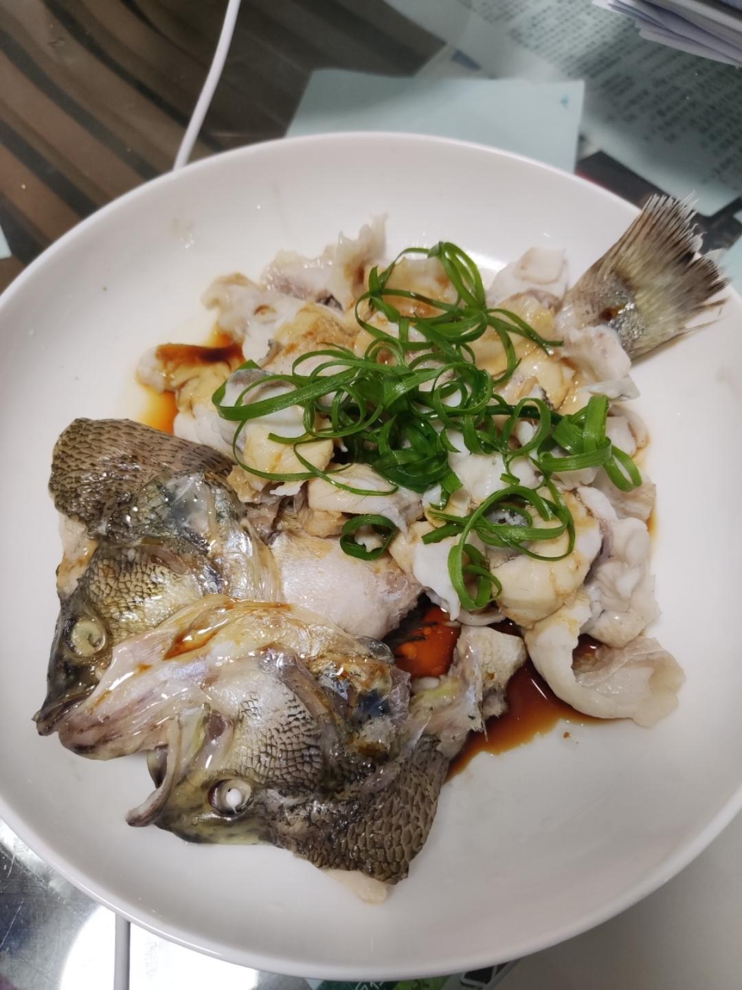 鲜嫩鲈鱼片