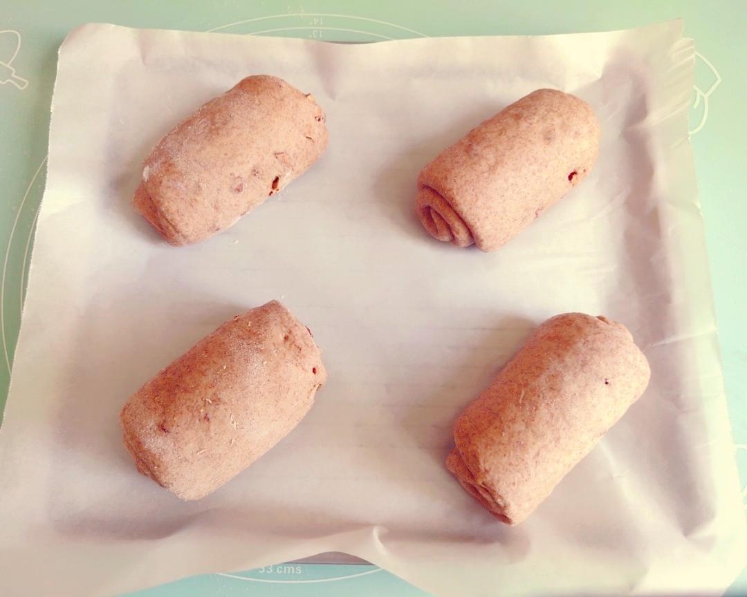 【减脂餐27】:全麦坚果软欧包