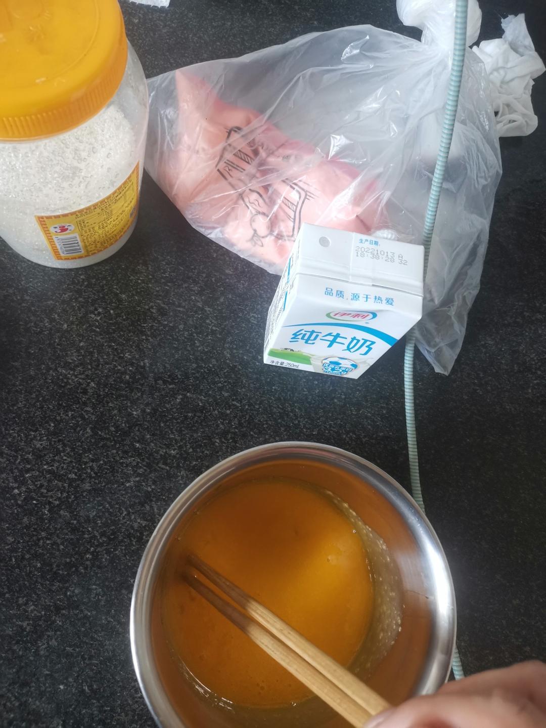 简单的电饭锅蛋糕(不用秤版)