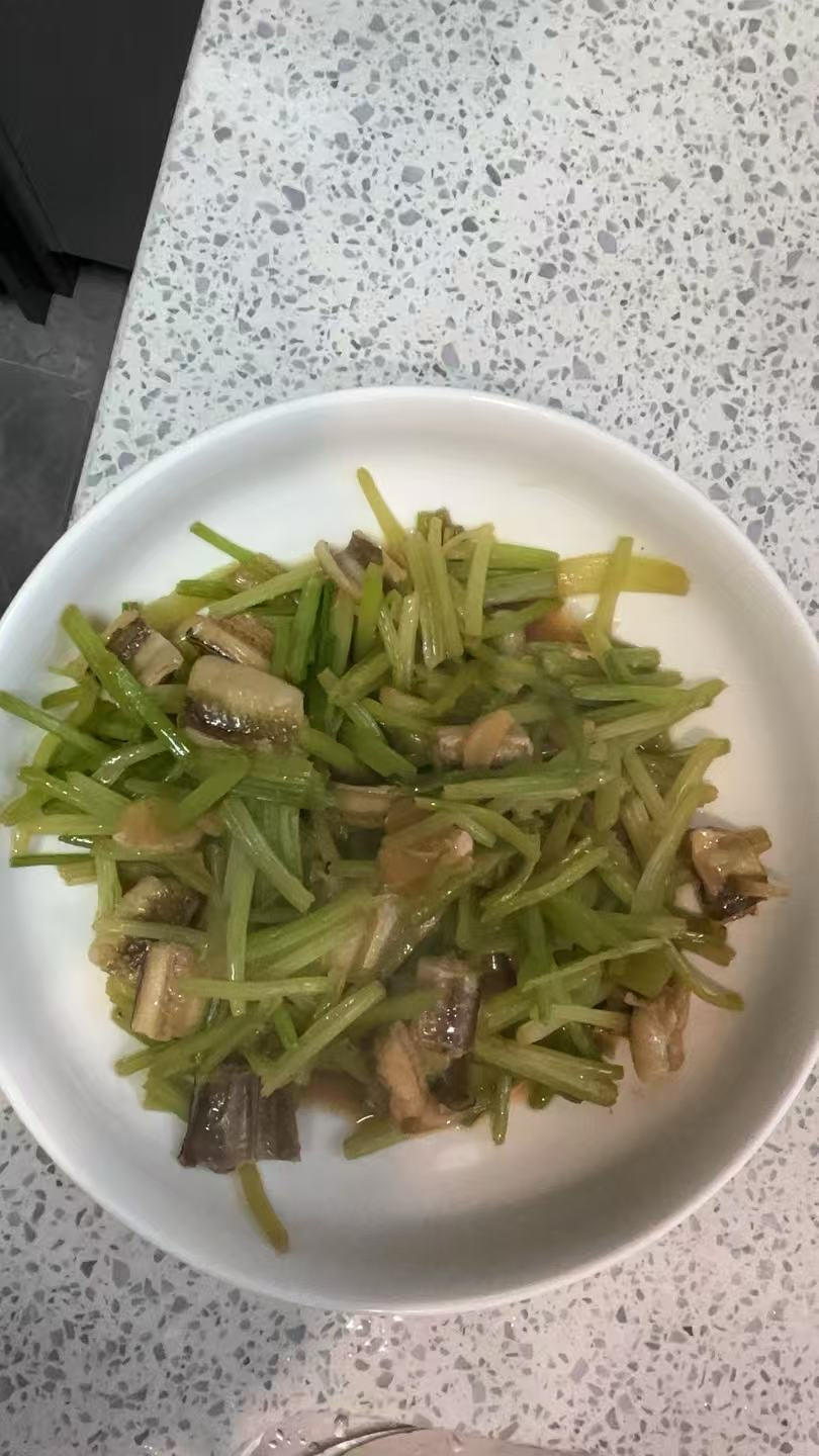 芹菜炒鳗干