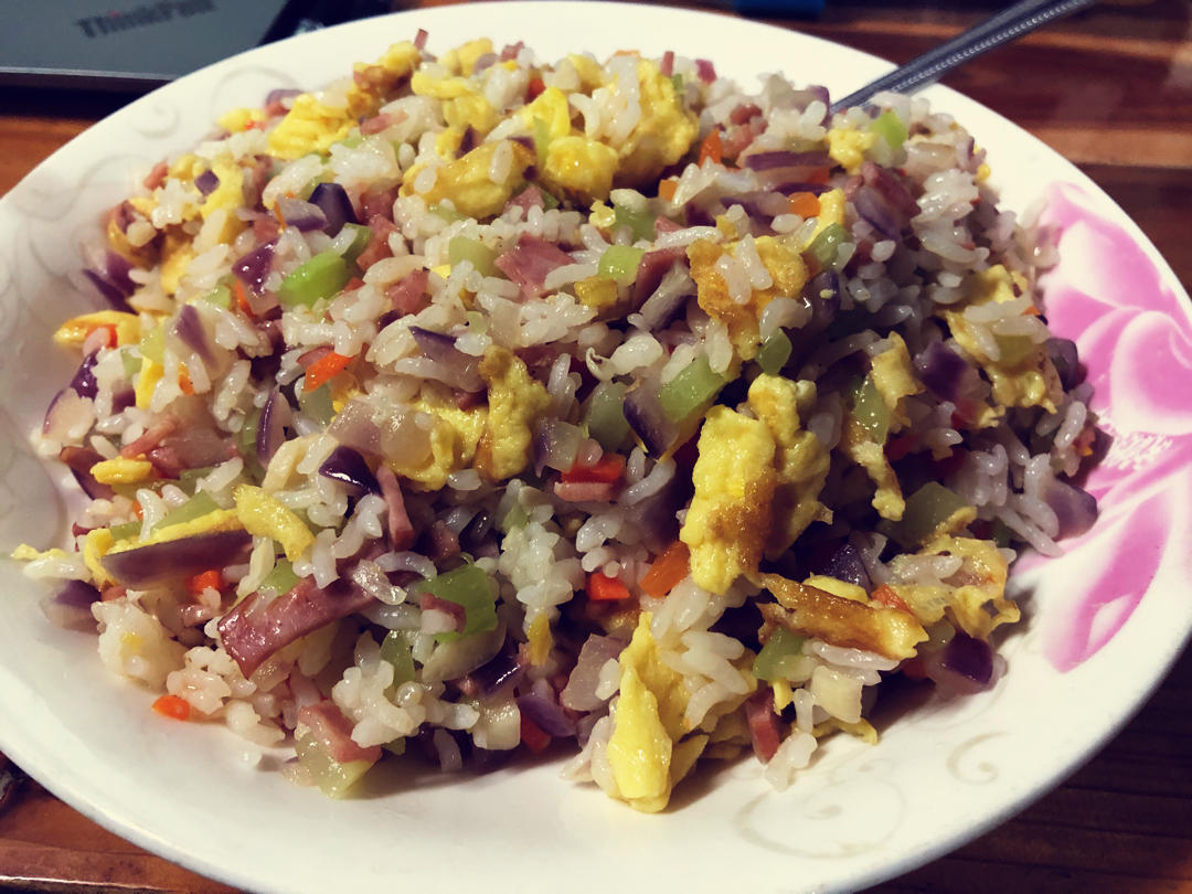 好吃到停不下来的酱油蛋炒饭