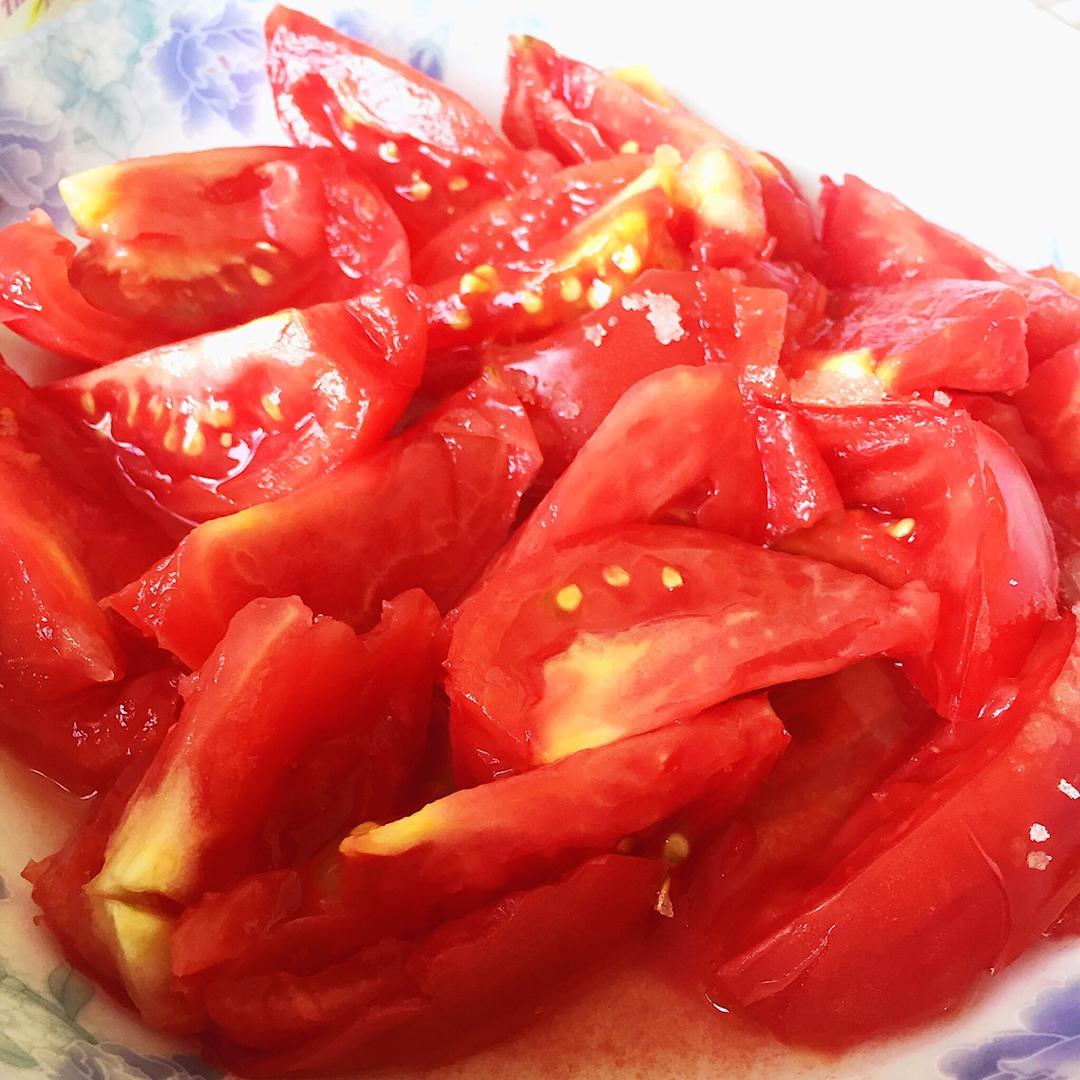 美成一朵花的糖拌西红柿