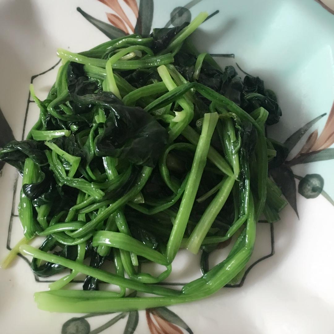清炒菠菜