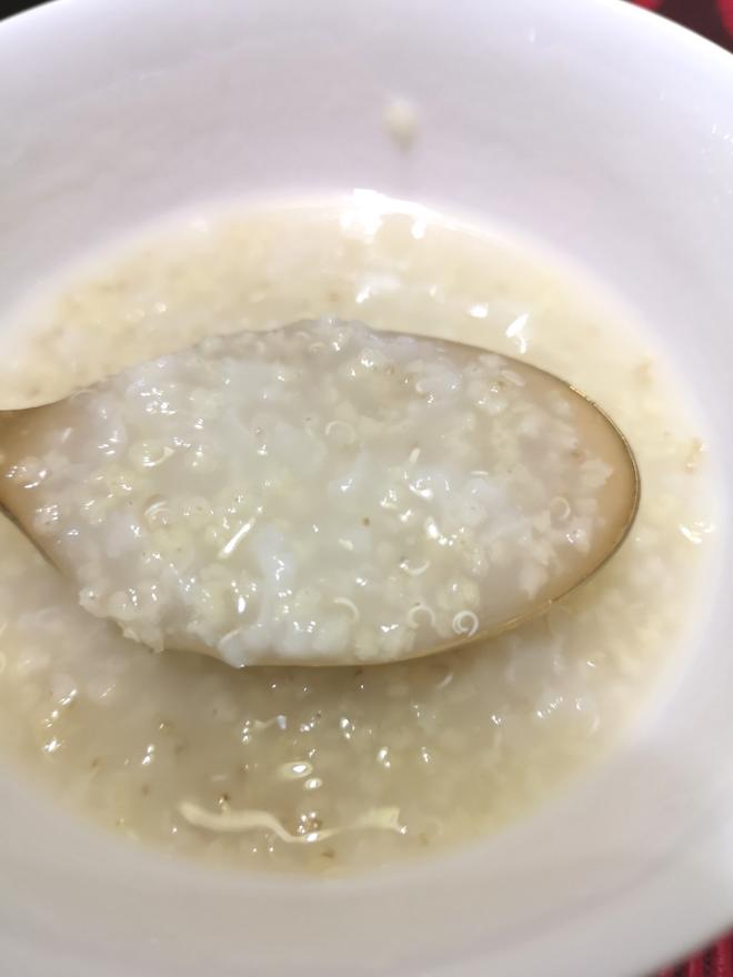 藜麦大米小米粥的做法