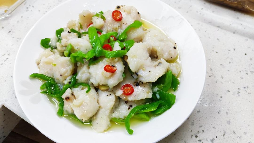 炒巴沙鱼片