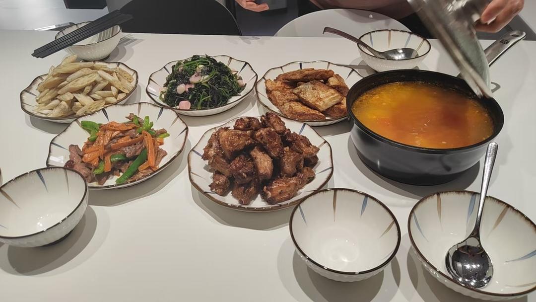 家庭聚餐