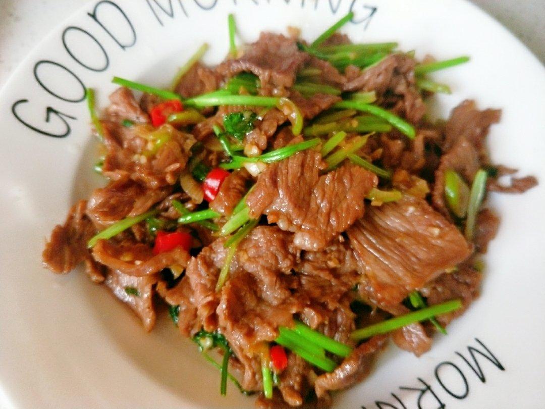 香菜牛肉