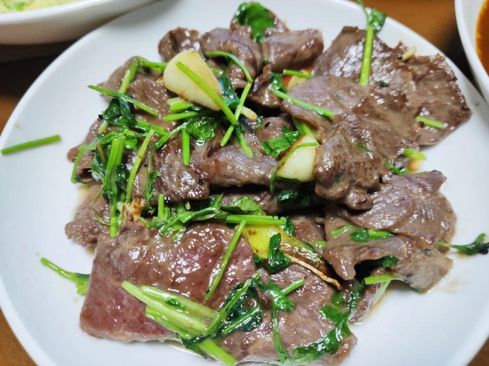 香菜牛肉