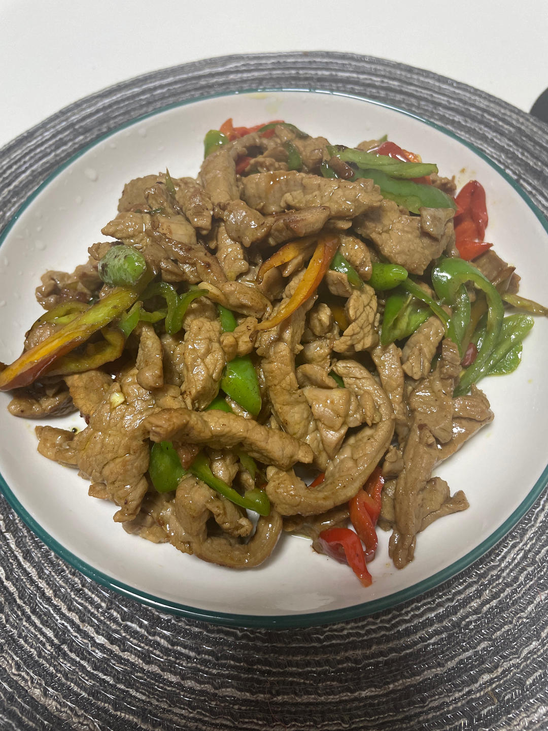 绝对不会炒老的尖椒牛柳