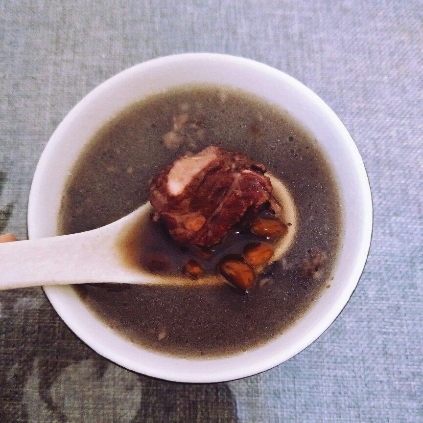 排骨黑豆汤