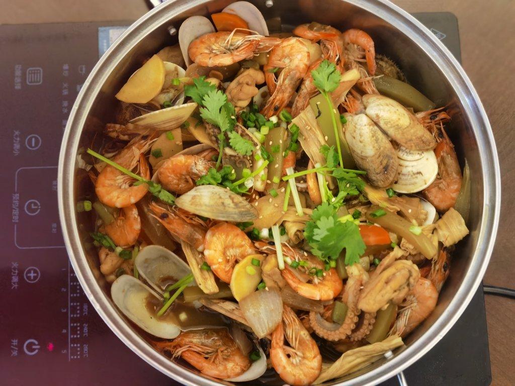 鲜香下饭鸡翅海鲜煲