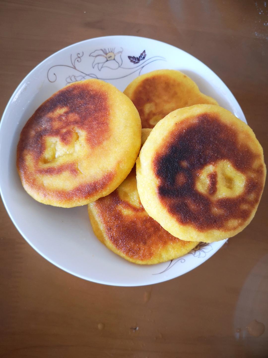玉米面发面饼                       （口感细腻）