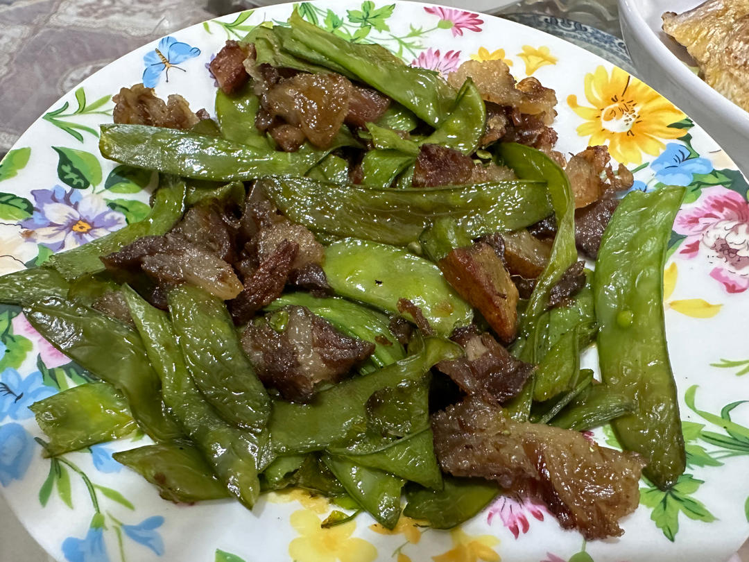 荷兰豆最好吃的做法，腊肉炒荷兰豆