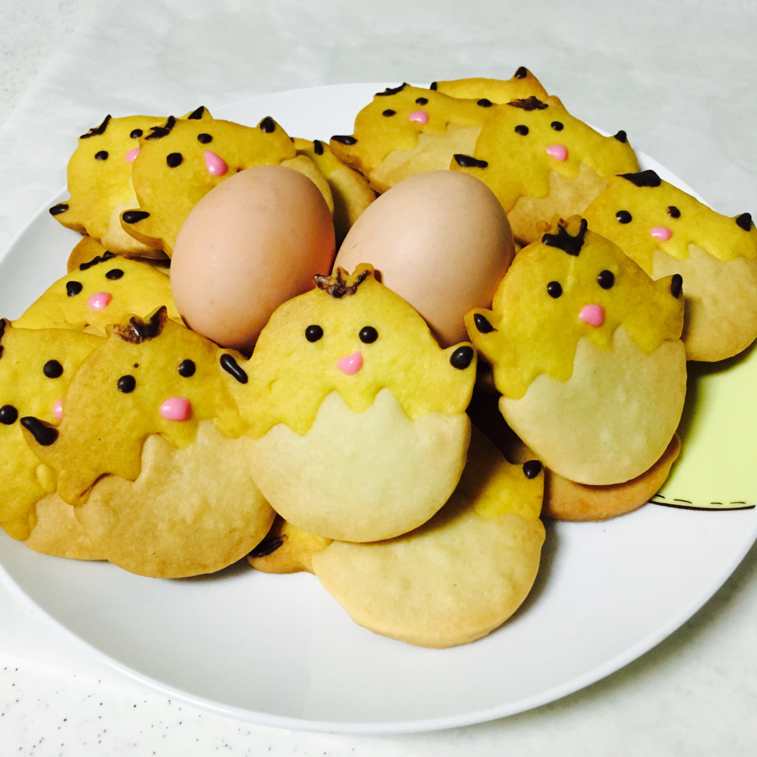 南瓜妮子做的卡通小鸡饼干