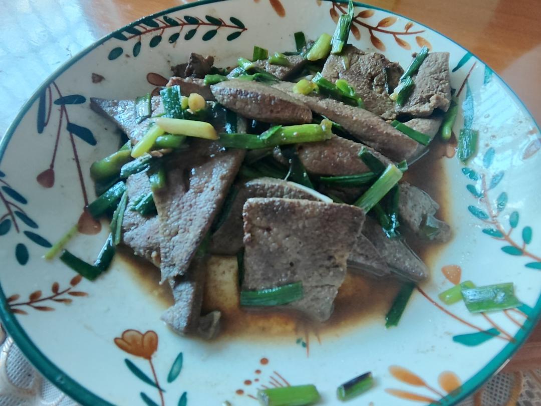 炒猪肝（附猪肝的选择）