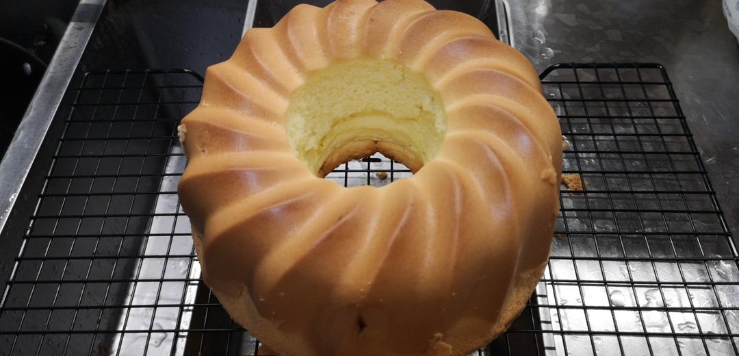 8寸萨瓦林(戚风蛋糕)