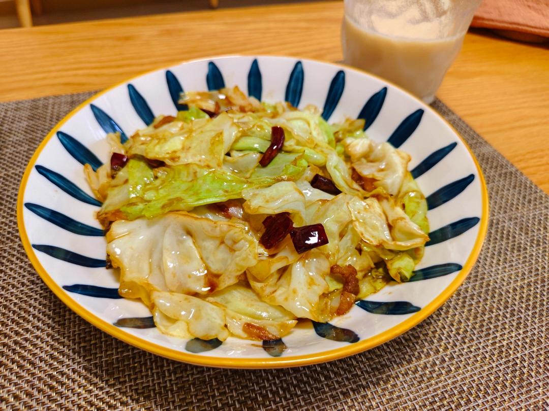 厨师长教你：“手撕包菜”的家常做法,简单又不失美味