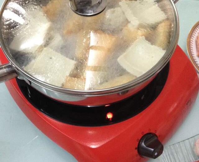酸汤肥牛火锅的做法