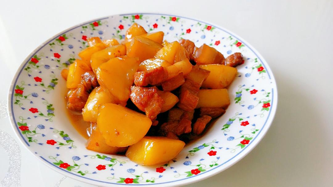 堂妈小厨——小土豆红烧肉
