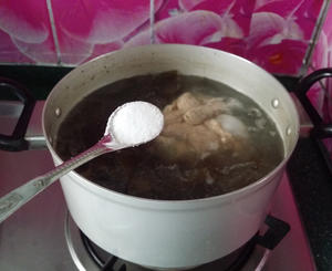 #端午家宴时光#海带筒骨汤的做法 步骤10