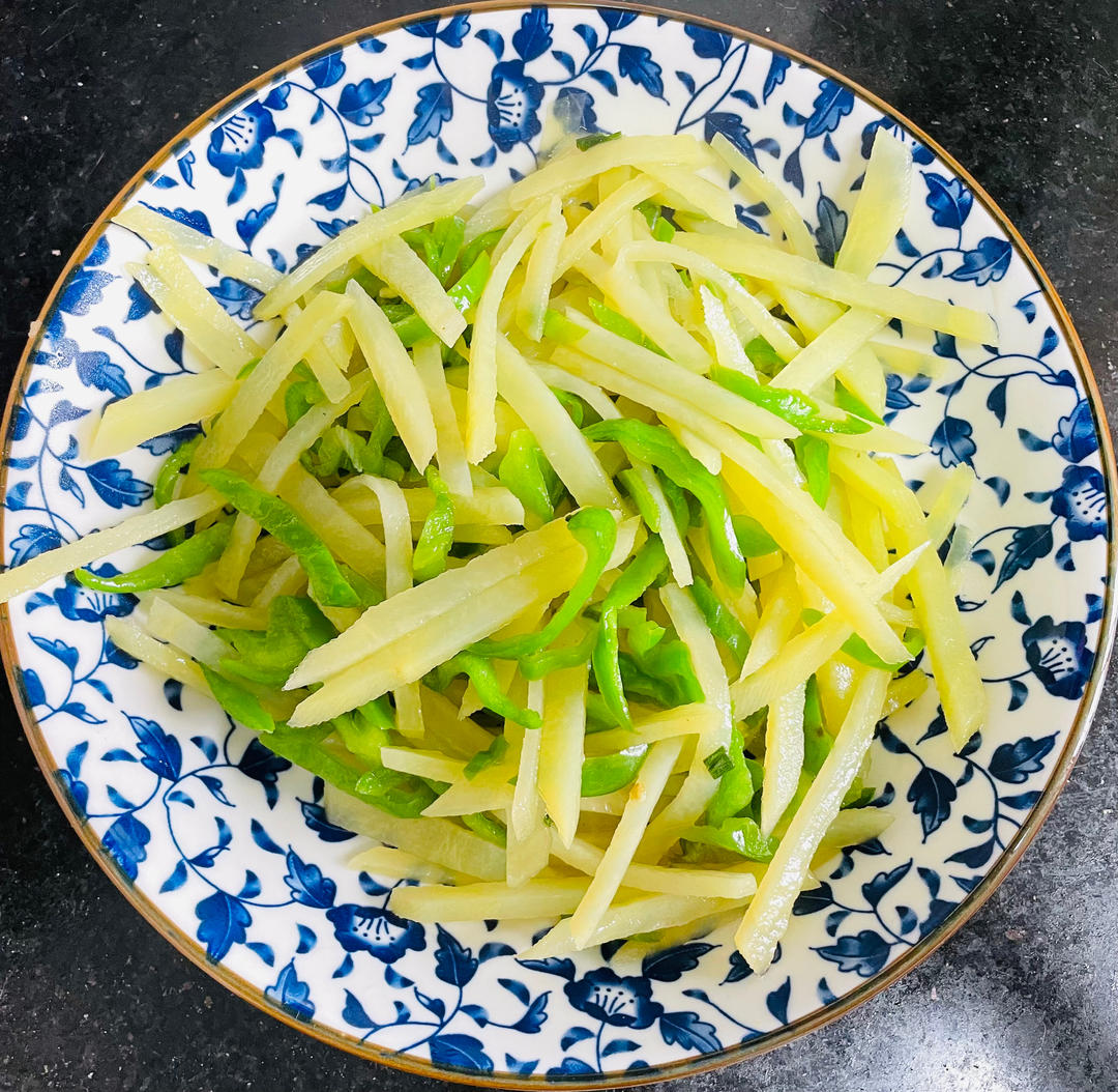 青椒土豆丝的做法