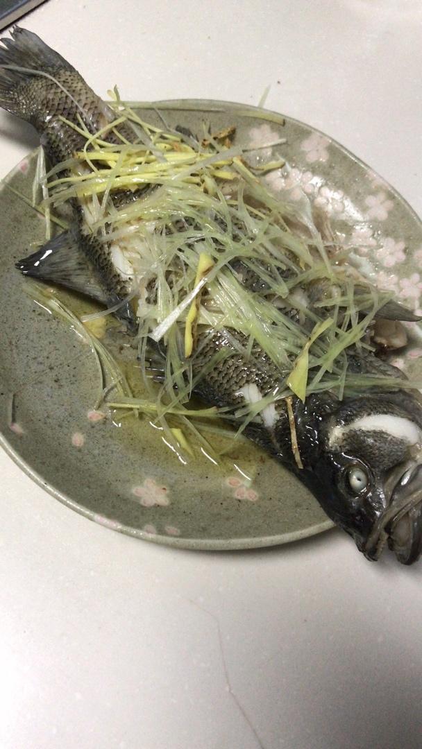 清蒸鲈鱼