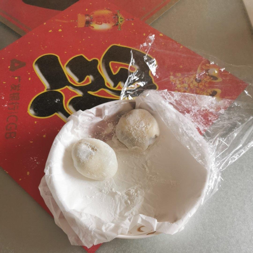 腹黑白胖子——奥利奥雪媚娘