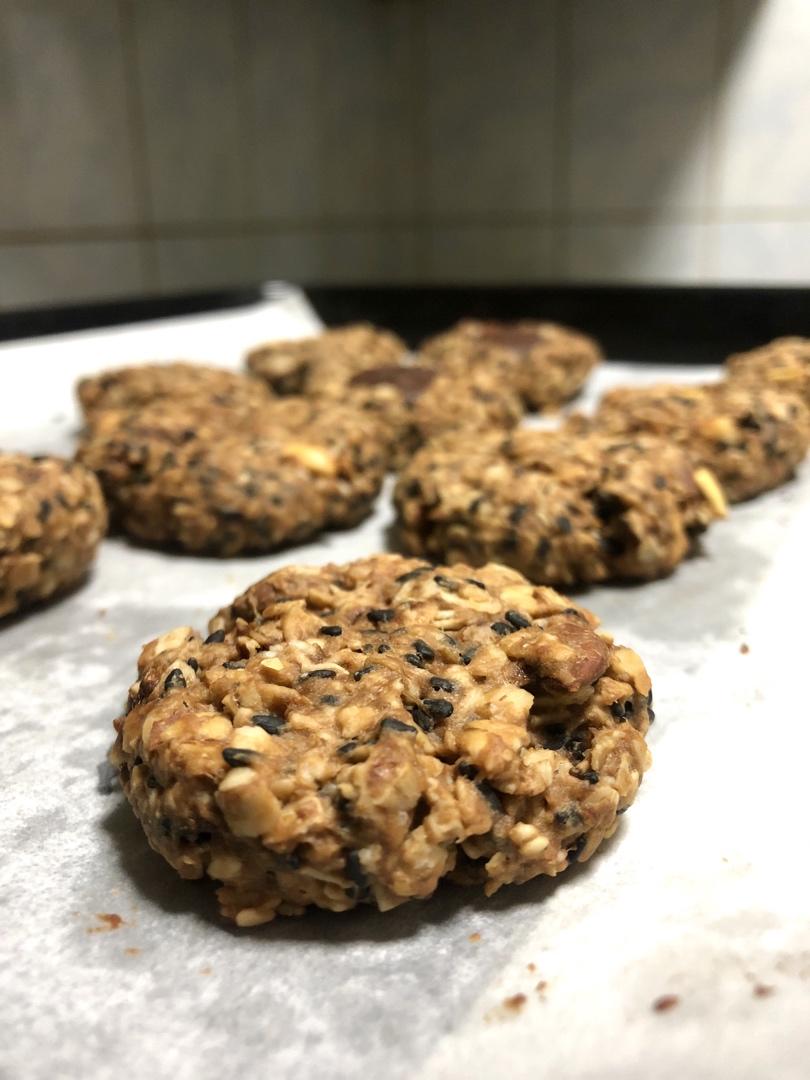 素食:有机燕麦芝麻大饼干