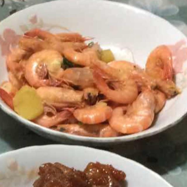 葱姜炒虾的做法