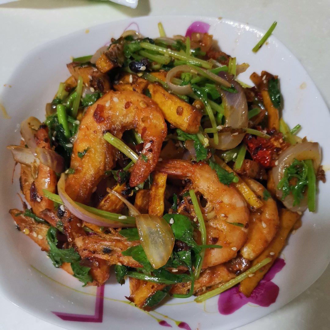 香辣过瘾的脆皮薯条虾