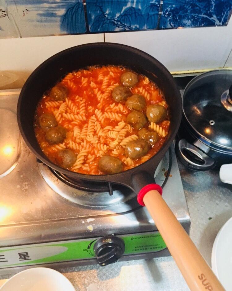 番茄肉酱意大利面