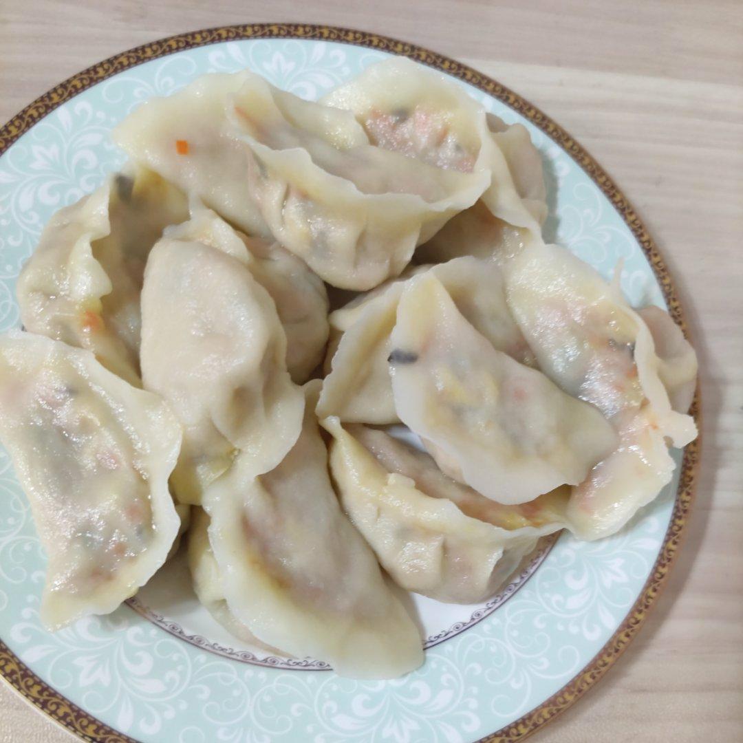 妈妈的胡萝卜素水饺