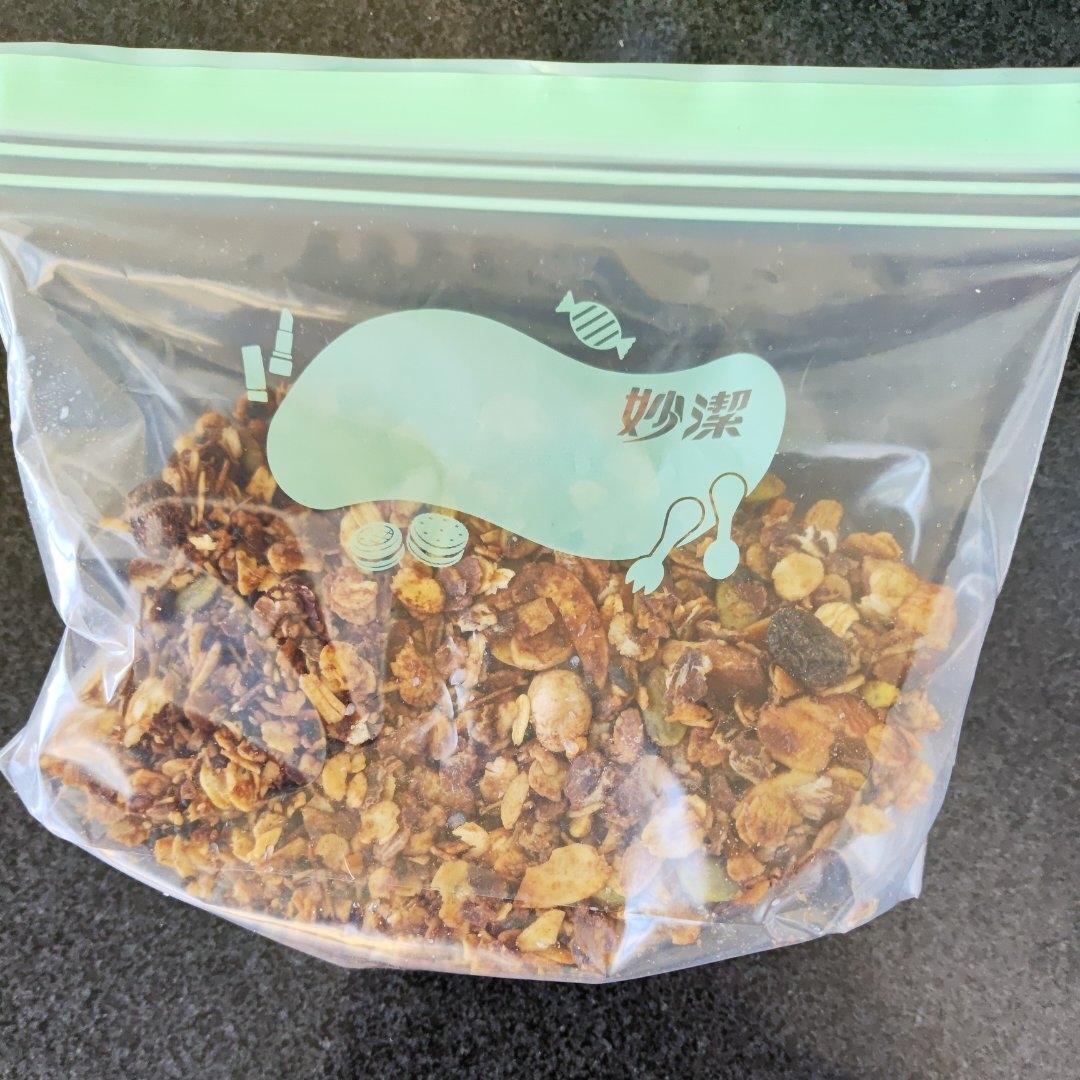 停不下来的烤燕麦片