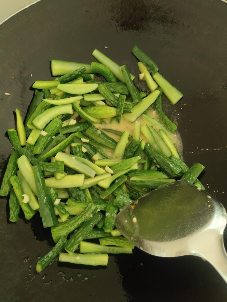 脆脆的家常炒青瓜的做法 步驟9
