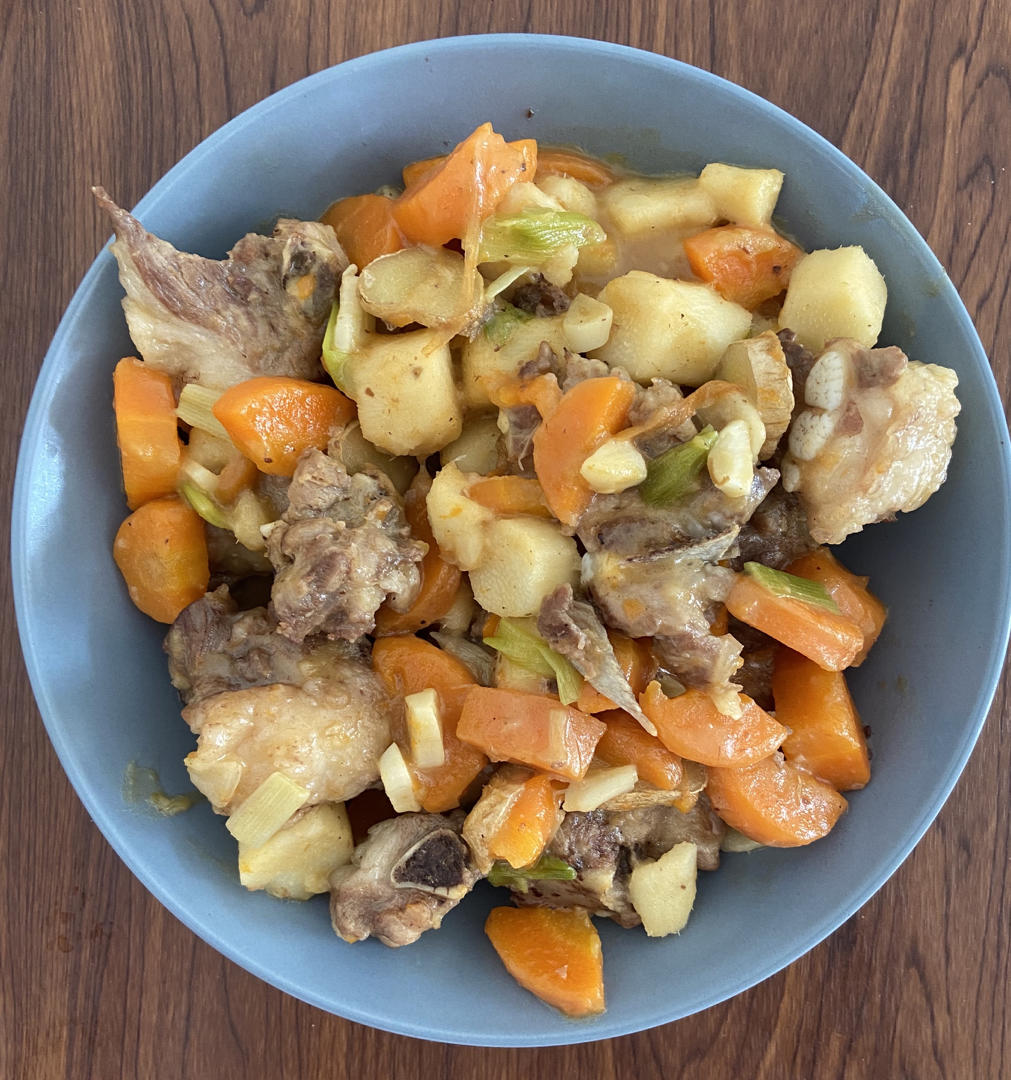 连吃三碗的玉米山药排骨汤